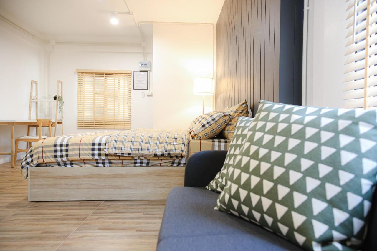 Sleep Sleep Suanphak Hotel Bangkok Ngoại thất bức ảnh