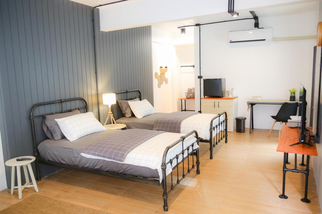 Sleep Sleep Suanphak Hotel Bangkok Ngoại thất bức ảnh
